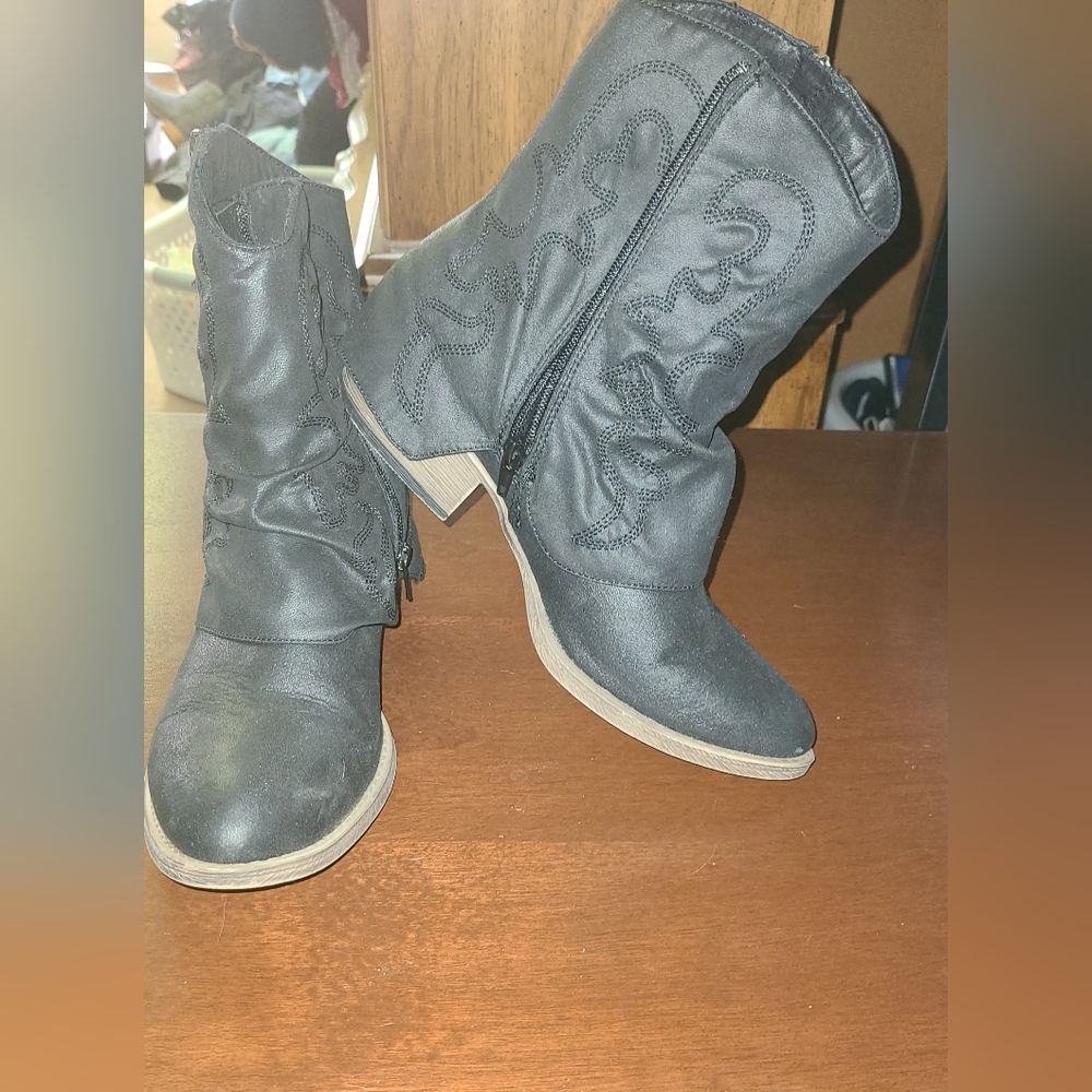 Women Boots